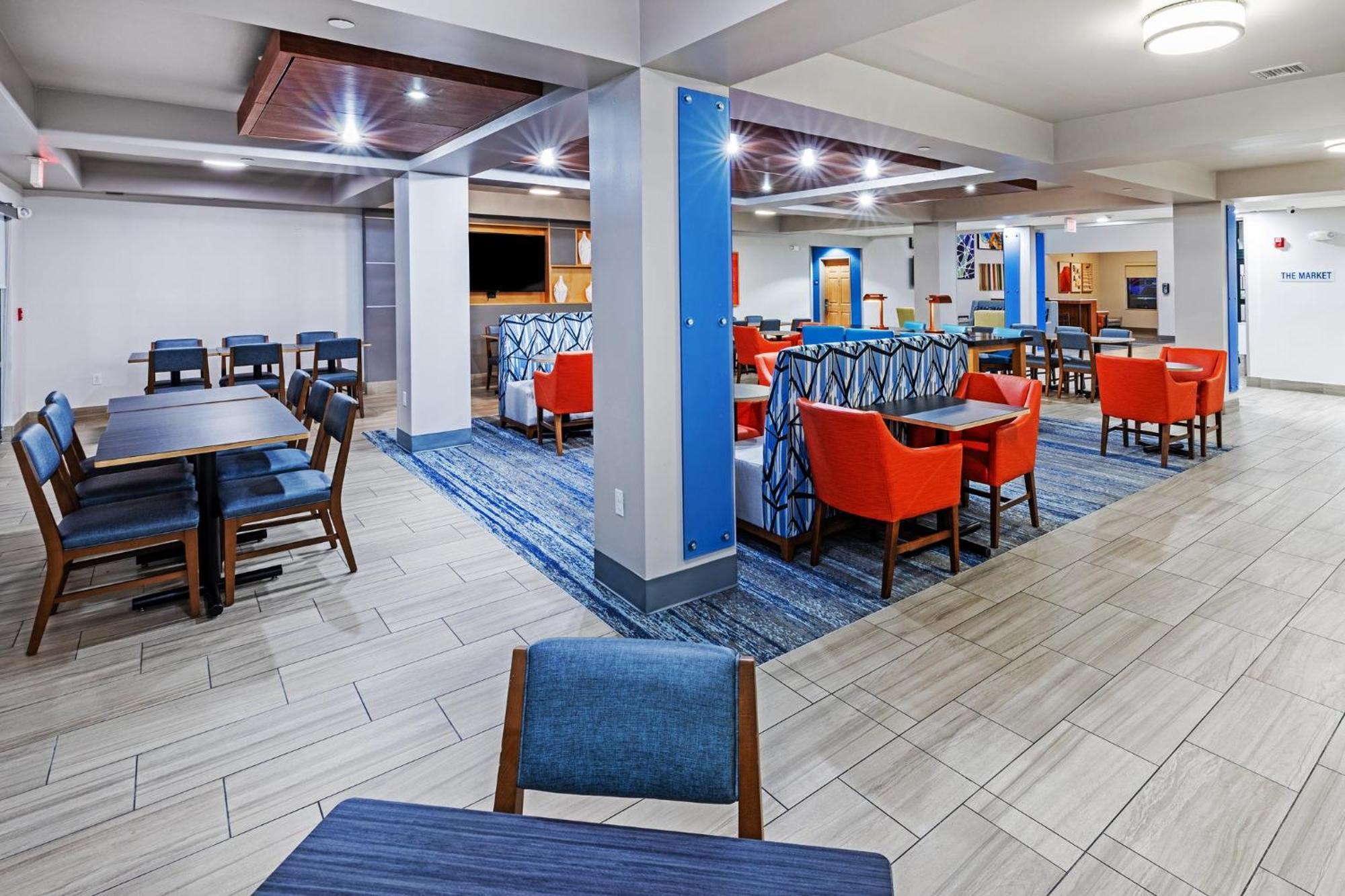 Hotel Express & Tulsa S Hwy 51 By Ihg