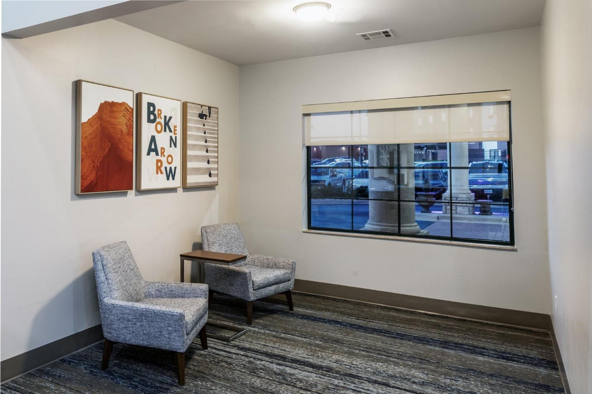 Hotel Express & Tulsa S Hwy 51 By Ihg