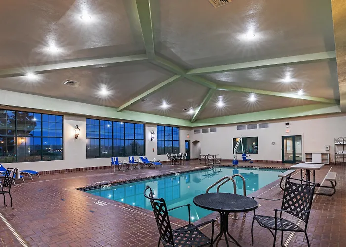 Holiday Inn Express & Suites Tulsa S Broken Arrow Hwy 51 By Ihg