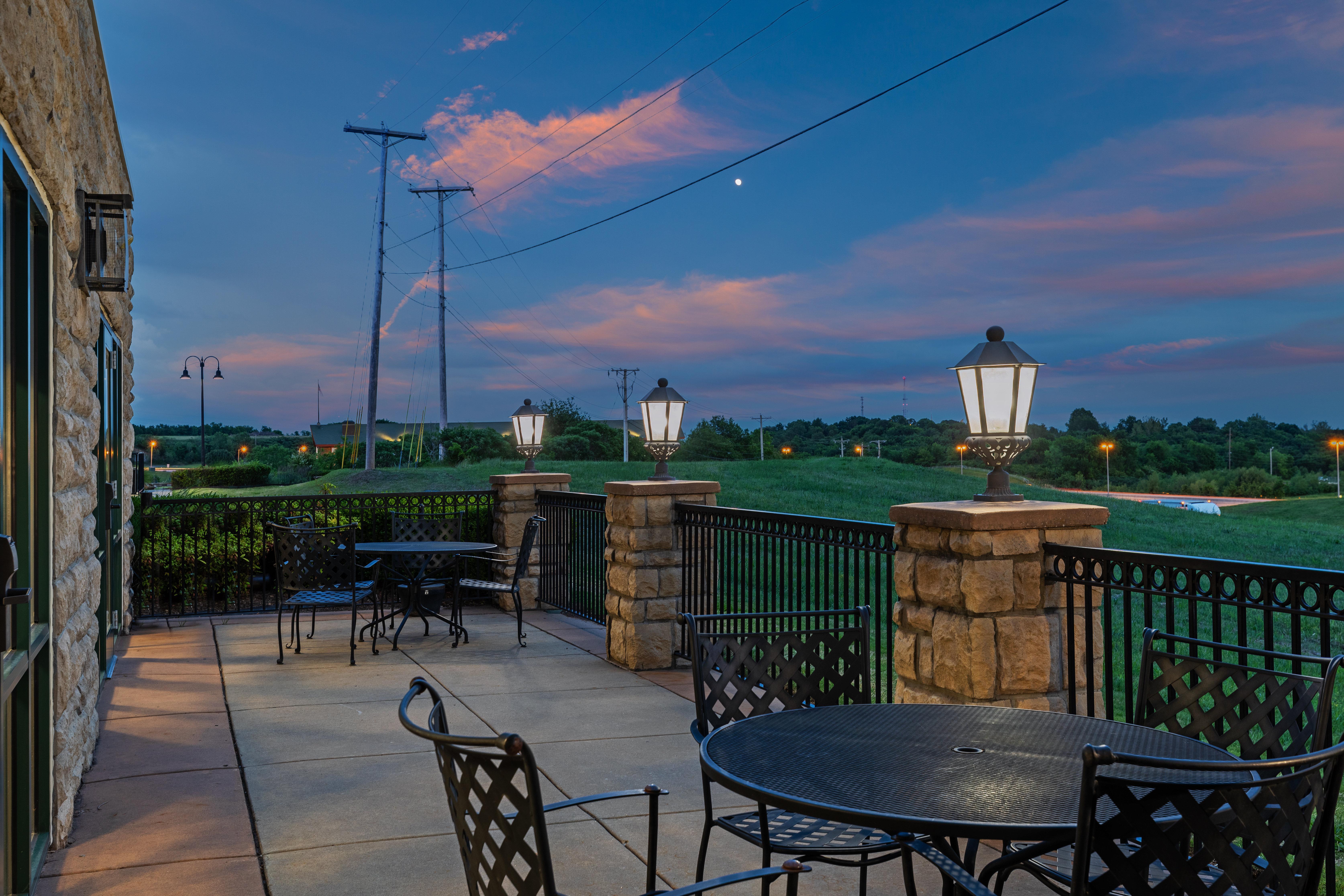 Hotel Express & Tulsa S Hwy 51 By Ihg 3*