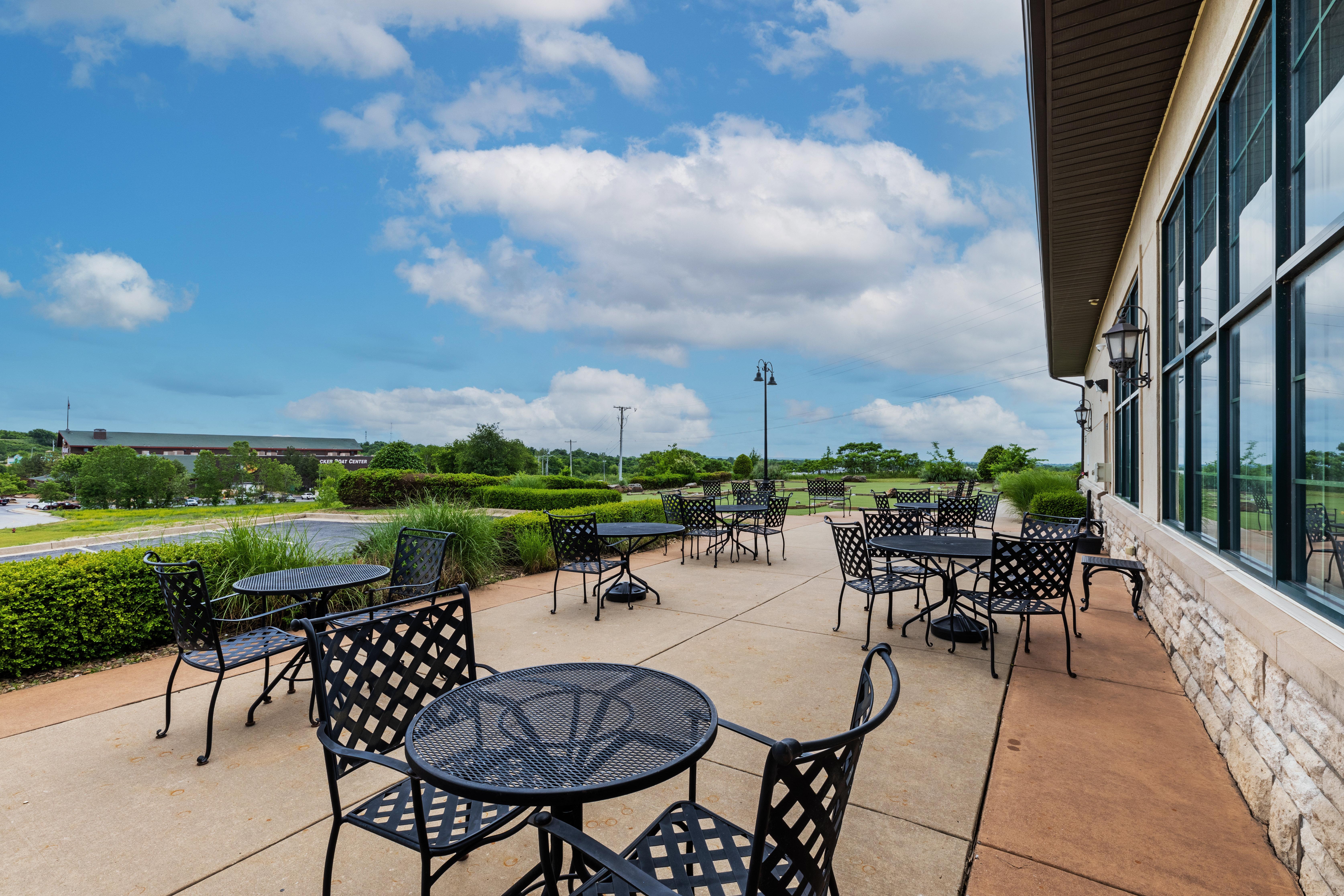 Hotel Express & Tulsa S Hwy 51 By Ihg 3*
